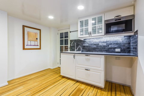 Darling Suite - Newly Renovated, On The River Access To The Tan, South Yarra Station Or Chapel St - Adwords Guide 3