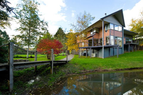 Daylesford Lake Villa 1 - Adwords Guide 0