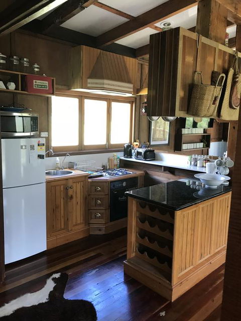 Delaneys Creek Cabin Retreat - Adwords Guide 2
