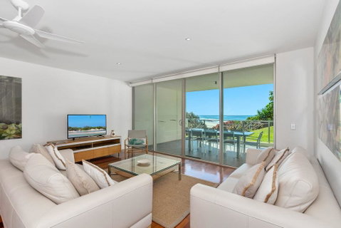 DIRECT BEACH ACCESS - 3 BED APART - CABARITA BEACH - Adwords Guide 1
