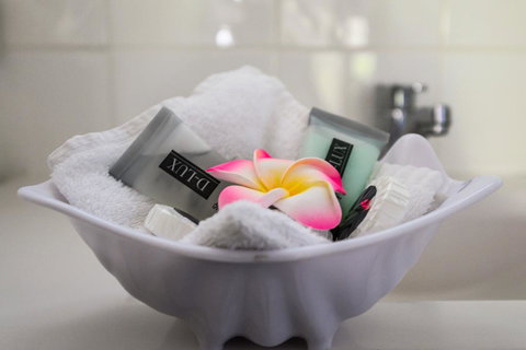 Dolphin Sands Holiday Cabins - Adwords Guide 1