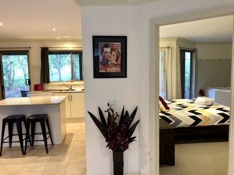 Emerald Creek Cottages - Adwords Guide 1