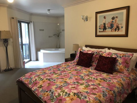 Emerald Creek Cottages - Adwords Guide 2