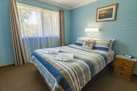 Emu Beach Chalets - Adwords Guide 2