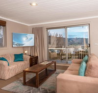 Erulisse-Spacious townhouse with magical lake views - Adwords Guide