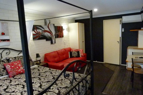 Esk Wivenhoe Motor Inn - Adwords Guide 1