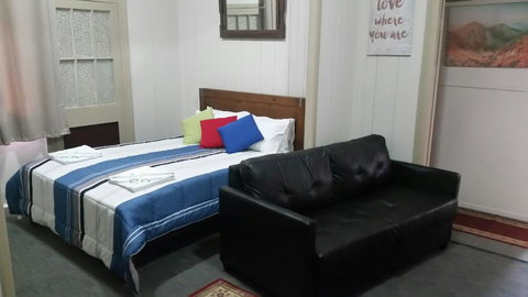 Exchange Hotel Toogoolawah - Adwords Guide 1