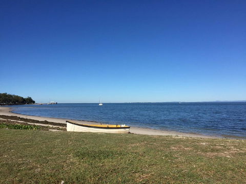 Fabulous Location - Ground Floor Waterfront Unit! Clearview Apartments - Adwords Guide 2