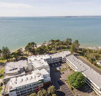 FAMILY ISLAND GETAWAY - BEACHFRONT APARTMENT - Adwords Guide