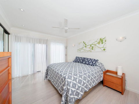 Fingal Heights@Fingal Bay - Adwords Guide 1