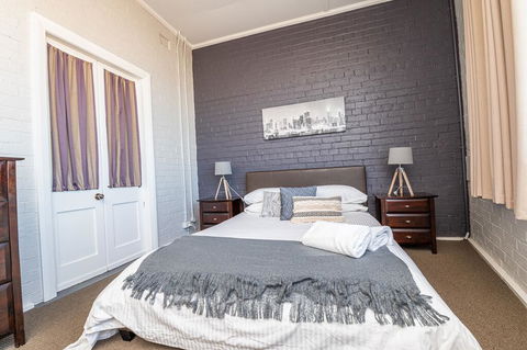 Five Ways CBD Apartment - Spacious, Wifi, Free Parking - Adwords Guide 2