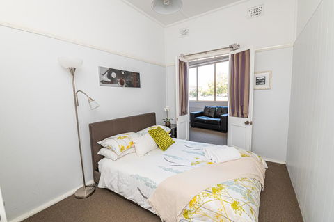 Five Ways CBD Apartment - Spacious, Wifi, Free Parking - Adwords Guide 3