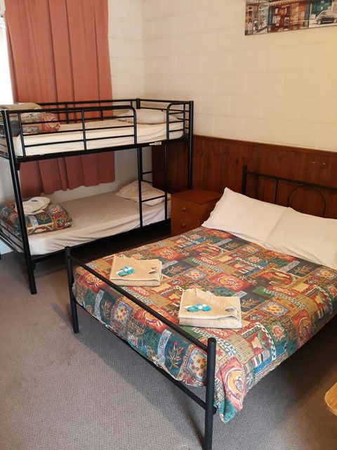 Flinders Ranges Motel - The Mill - Adwords Guide 1