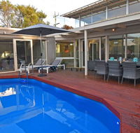 FLORENCE HOUSE Sundrenched Luxury with Pool  Deck - Adwords Guide