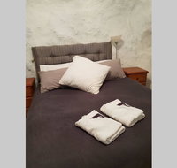 Fossickers Den Dugout Accommodation - Adwords Guide