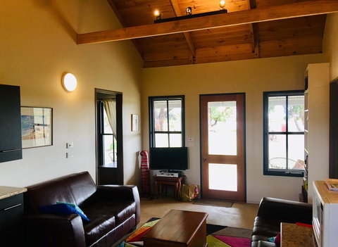 French Island Cottage - Adwords Guide 3