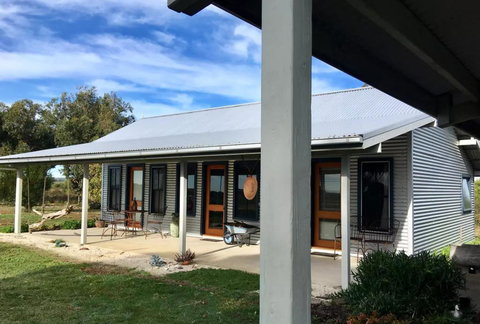 French Island Cottage - Adwords Guide 0