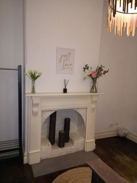 FUNKY COTTAGE - Adwords Guide 1