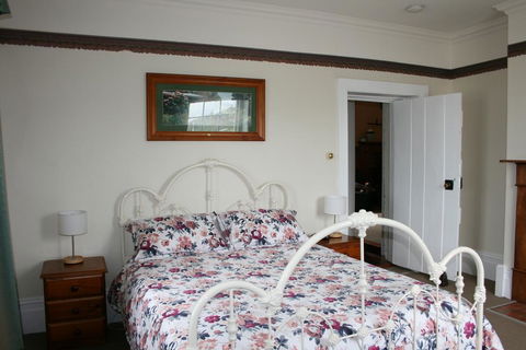 Gaol House Cottages - Adwords Guide 0