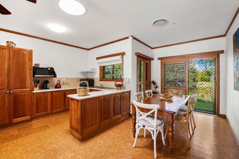 Getaway Haven In The Noosa Surrounds - Adwords Guide 2