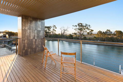 Gippsland Lakehouse A - Canal Frontage - Adwords Guide 2