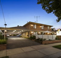 Golden Square Motor Inn - Adwords Guide