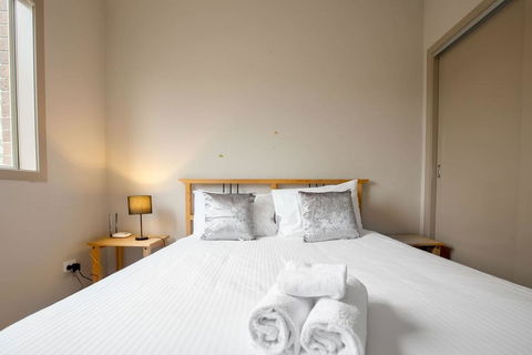 Gorgeous 4BR Home In Point Cook - Adwords Guide 2