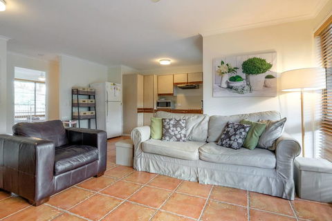 Great For Families.Pool & Kitchen - Adwords Guide 1