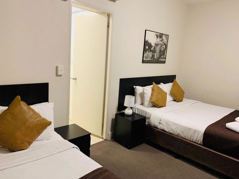 Greenwich Inn Motel - Adwords Guide 1