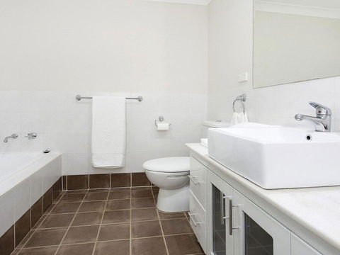 Hidden Gem On Manning - Great Location Opposite Surf Beach - Adwords Guide 2