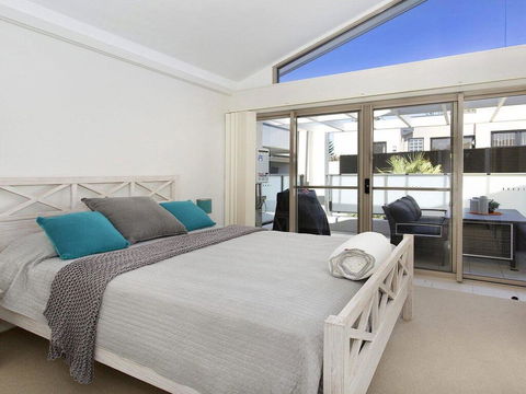 Hidden Gem On Manning - Great Location Opposite Surf Beach - Adwords Guide 1