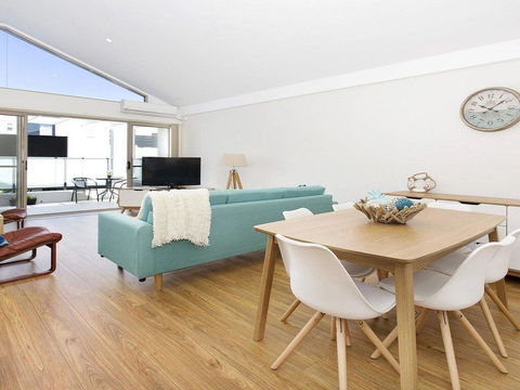 Hidden Gem On Manning - Great Location Opposite Surf Beach - Adwords Guide 0