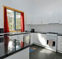 Hill Top Retreat Self Contained Accomodation - Adwords Guide