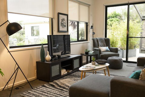Hilltop Apartments Phillip Island - Adwords Guide 1