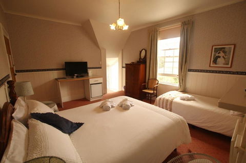 Hillview House Launceston - Adwords Guide 0