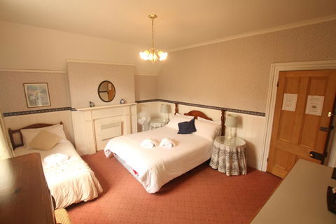 Hillview House Launceston - Adwords Guide 1