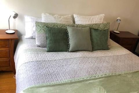 Hobart Beach Front Cottage - Adwords Guide 1