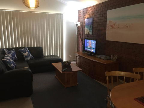 Holiday Home In The Heart Of Anglesea - Adwords Guide 3
