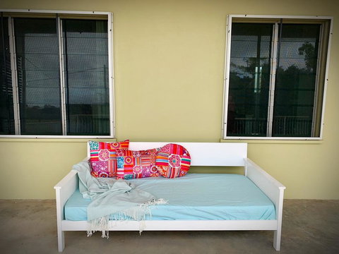 Holiday Rental - Huge House With Beach Views - Adwords Guide 1