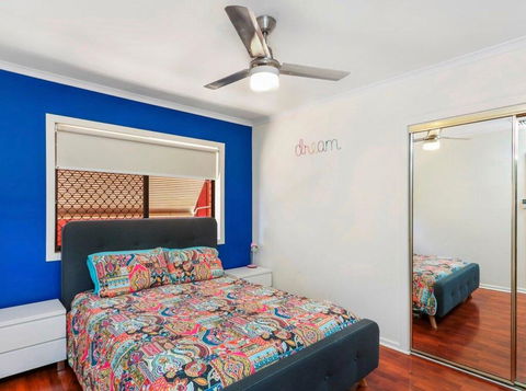 Home Away From Home - Adwords Guide 1