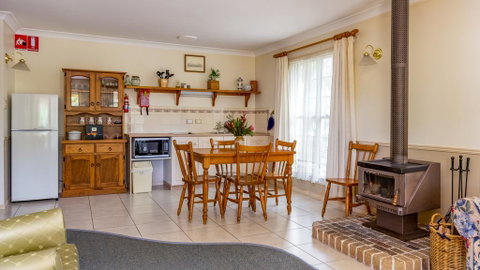 Honeysuckle Cottages - Adwords Guide 2