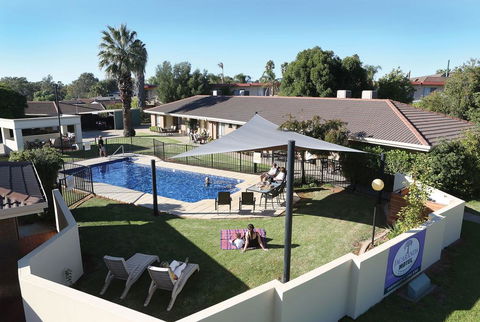 Jacaranda Holiday Units - Adwords Guide 0