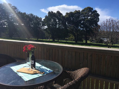 Jacaranda Retreat. Refreshing, Recharge, Relax ! - Adwords Guide 0