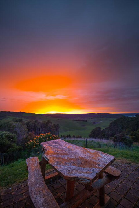 Johanna Bluegum Cabins - Adwords Guide 3