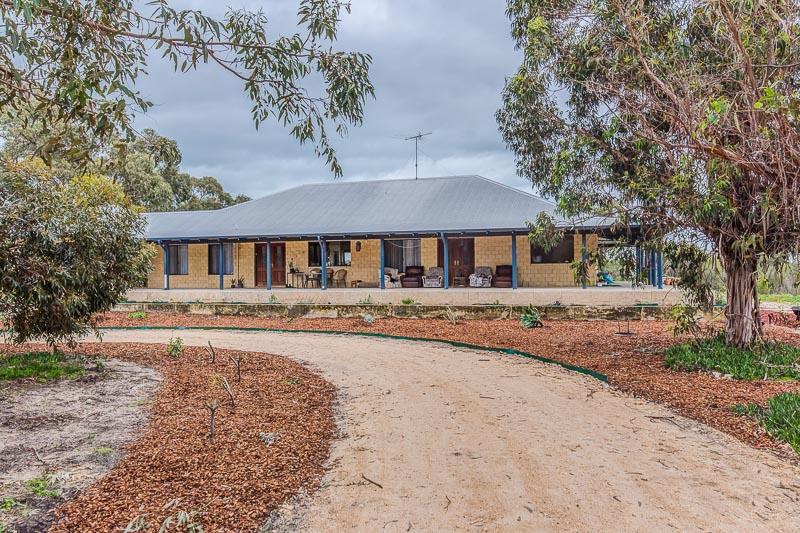 Kangaroo Lake Homestead Barragup
