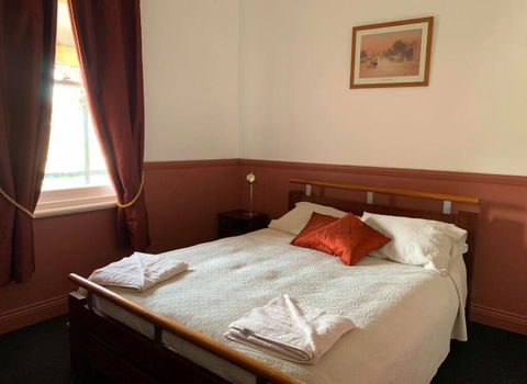 Kellys Top Pub - Adwords Guide 1