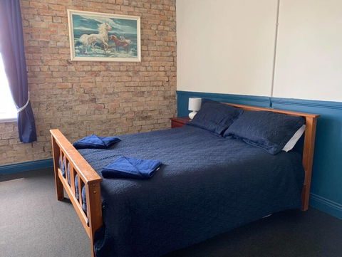 Kellys Top Pub - Adwords Guide 0