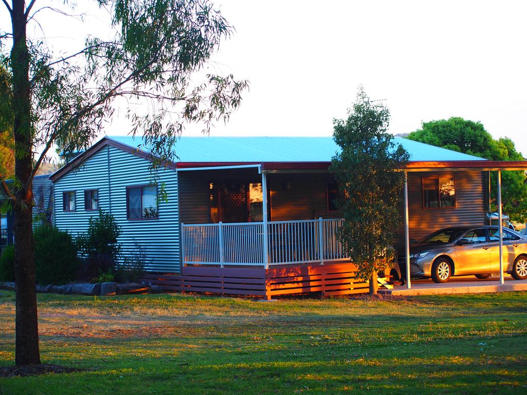 Killarney View Cabins and Caravan Park Killarney