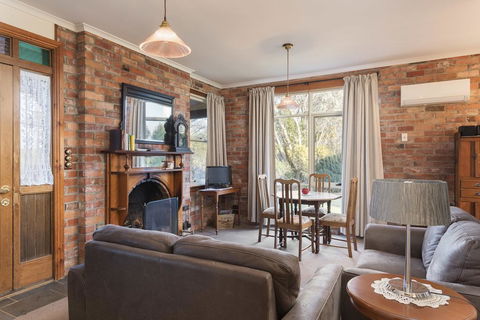 Killynaught Spa Cottages - Adwords Guide 3