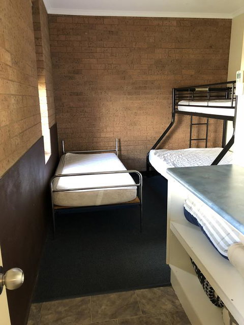 Lake Talbot Tourist Park - Adwords Guide 2